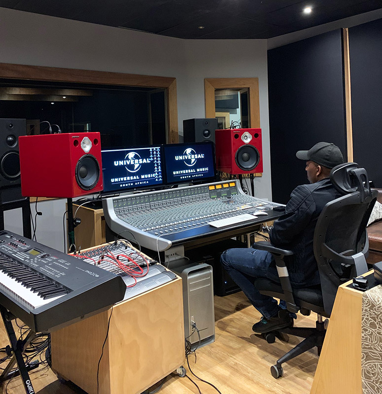 jonesscanlonstudiomonitorsJosephMonthibaUniversalMusicSouth